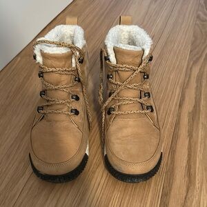 The North Face Sierra Mid Lace Waterproof Boot